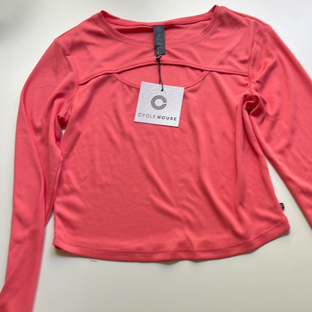 Keyhole Top Long Sleeve